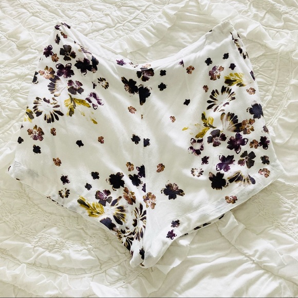 FP White Floral Shorts - Picture 3 of 4
